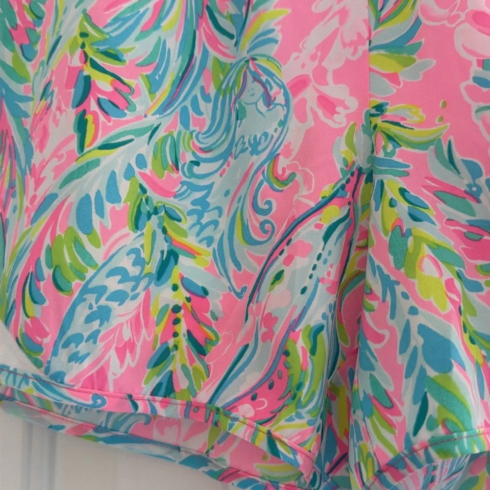 NWT Lilly Pulitzer ocean trail shorts. Unicorn of the sea. Size medium